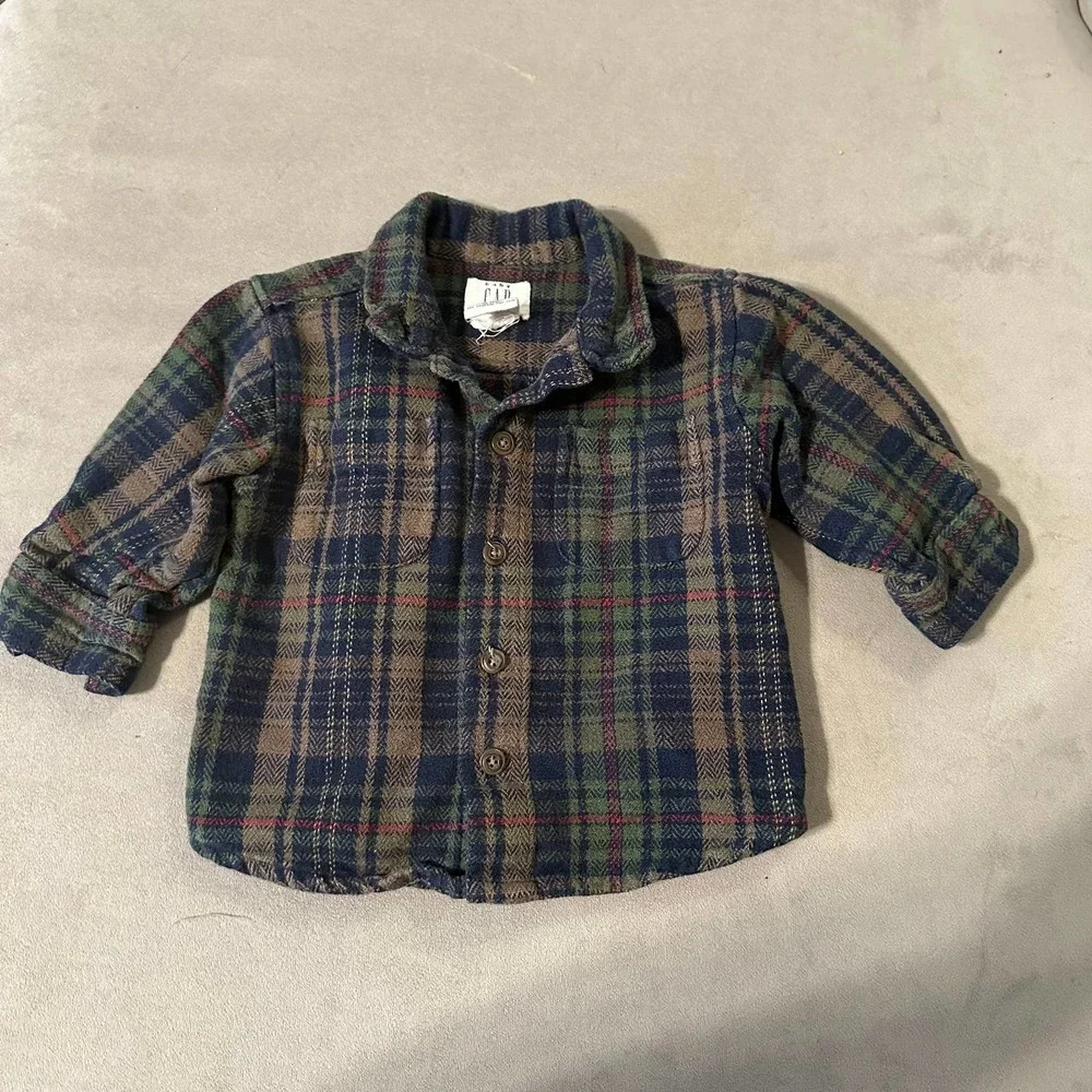 GAP Shacket Plaid Button Down Size 6-12 Months - Picture 1 of 3